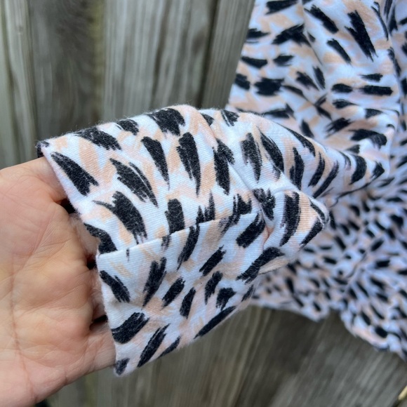 Soma Weekend Animal Print Hoodie Loungewear Sz Medium - Picture 3 of 9